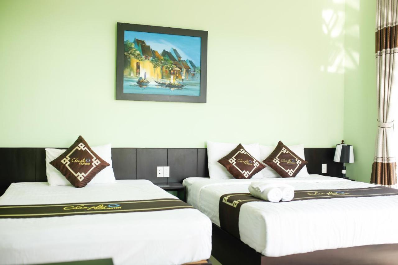 Chau Plus Homestay Хойан Экстерьер фото