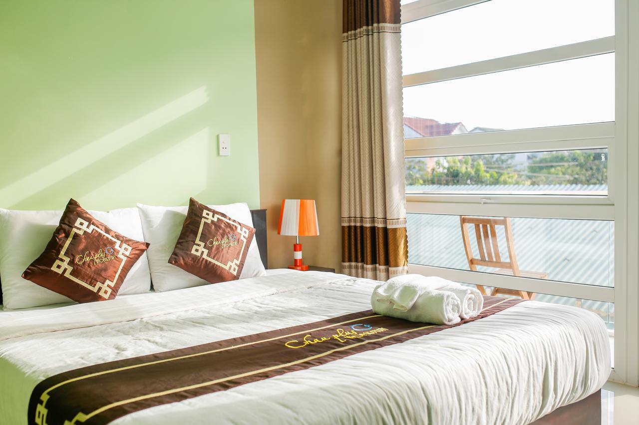 Chau Plus Homestay Хойан Экстерьер фото