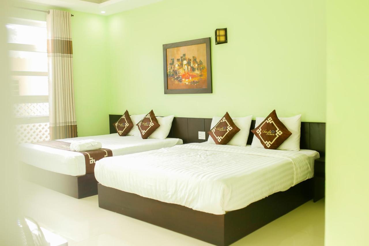 Chau Plus Homestay Хойан Экстерьер фото