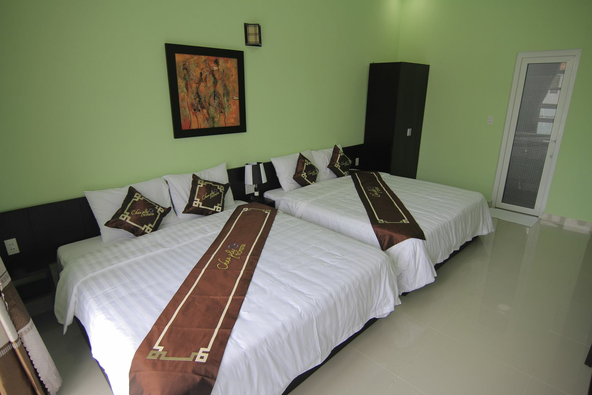 Chau Plus Homestay Хойан Экстерьер фото