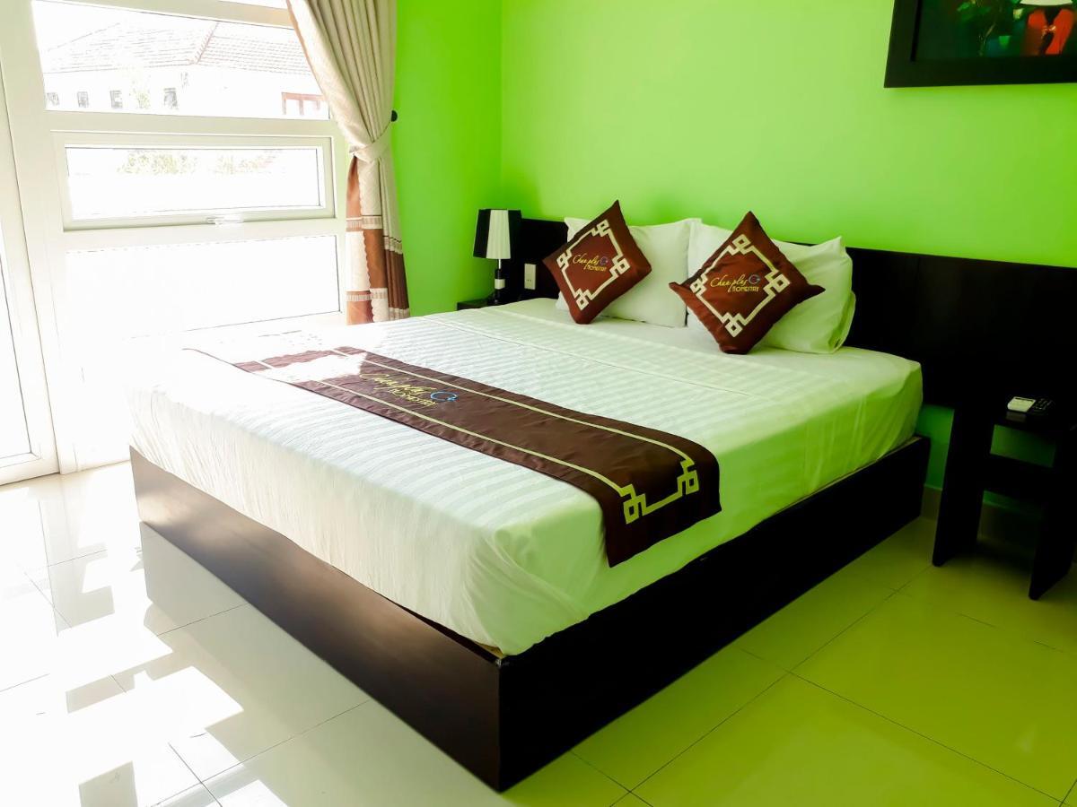 Chau Plus Homestay Хойан Экстерьер фото